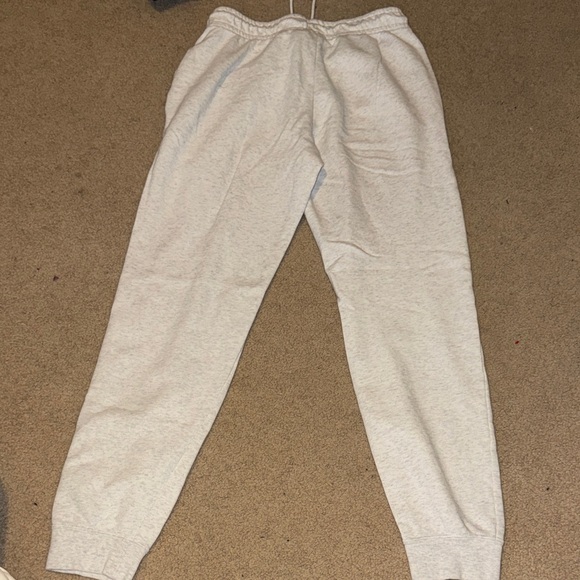 Nike Light Gray Jogger Pants - Picture 3 of 4